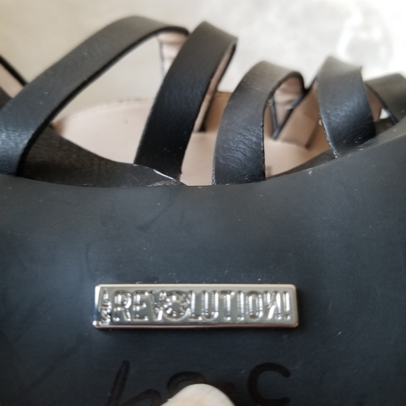 Revolution Heels - Picture 3 of 9
